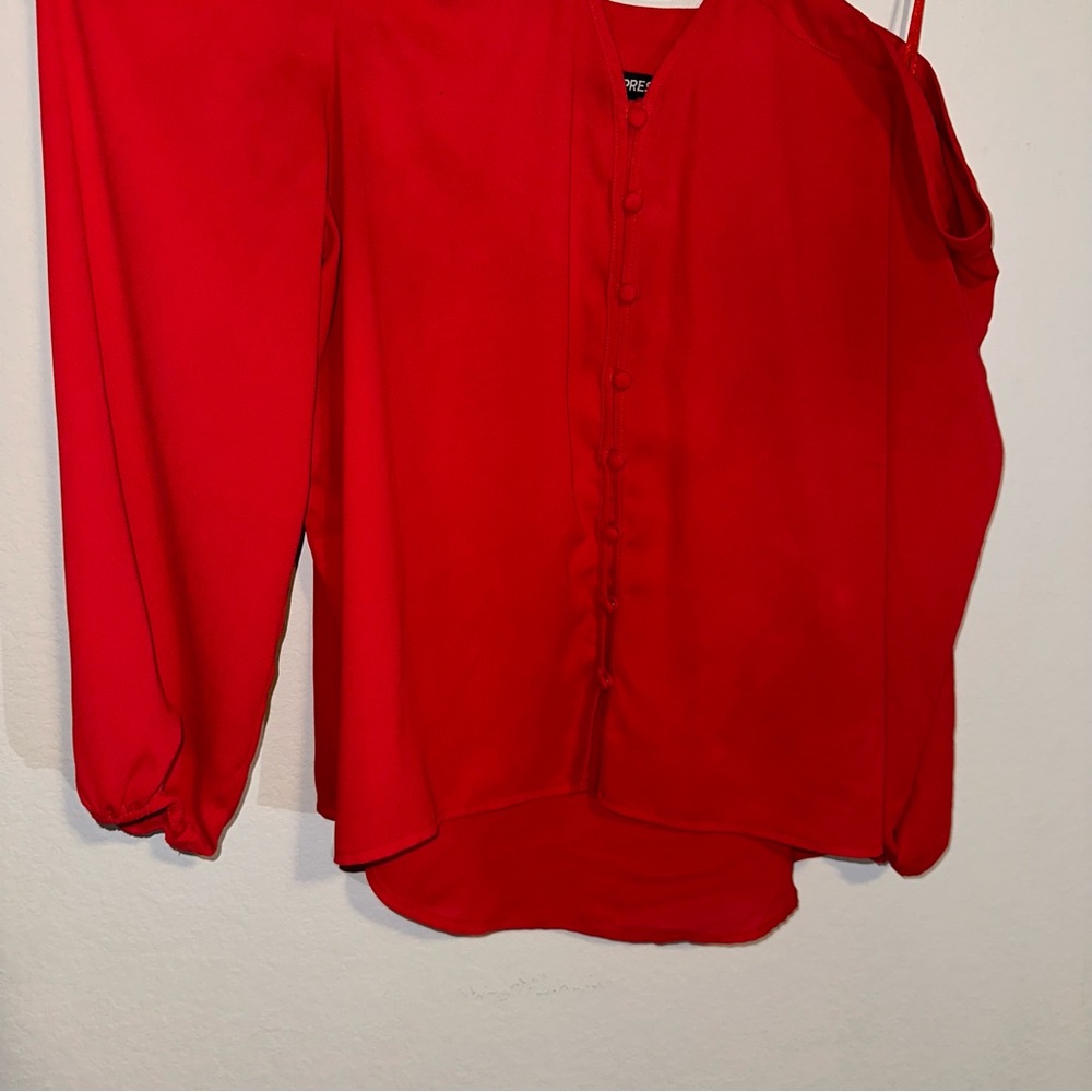 Express Blouse - Picture 2 of 5